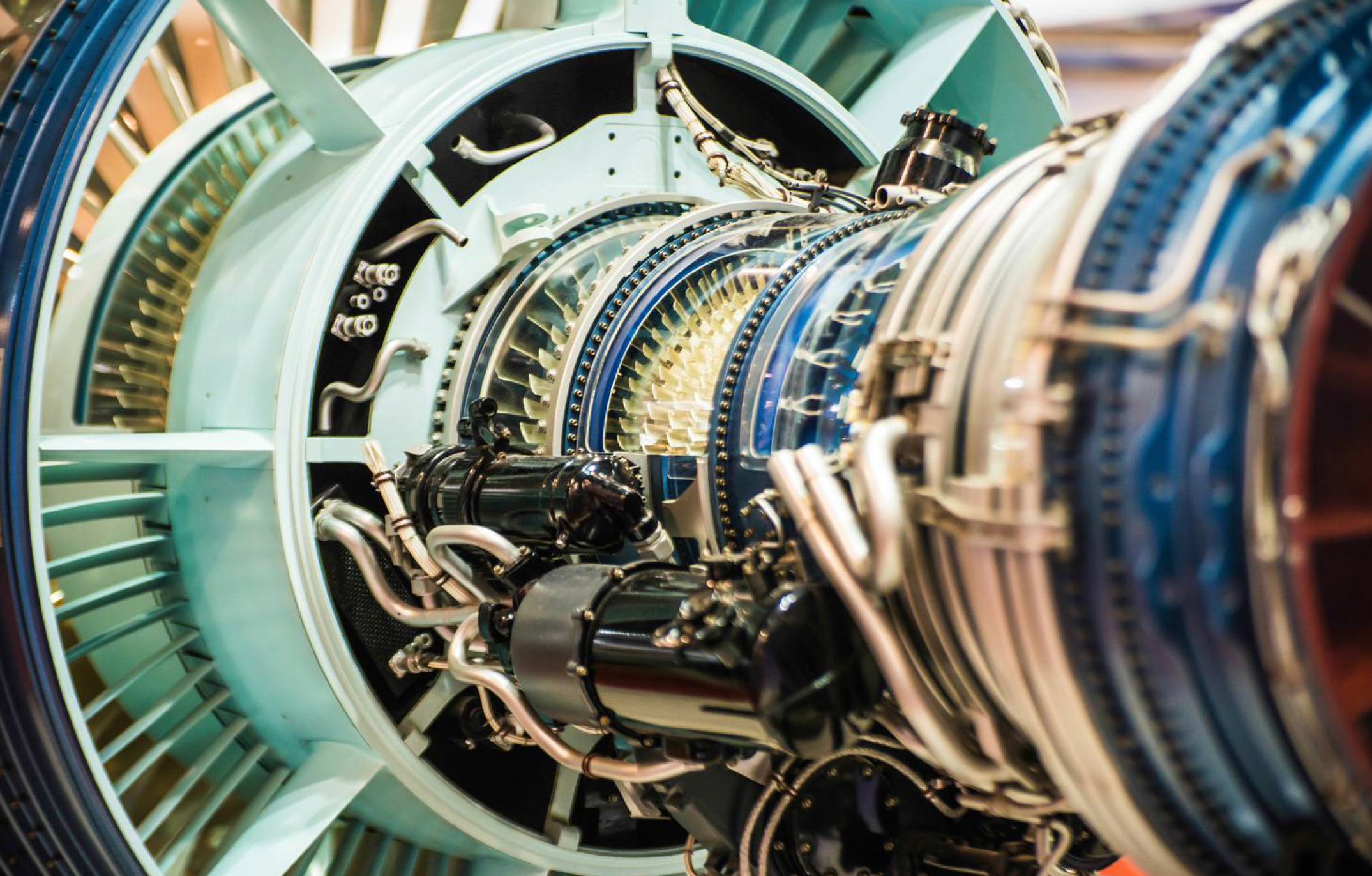 Двигатель боинга. Механик авиалайнера. Aerospace components. Капот двигателя самолета. Aircraft without engine.